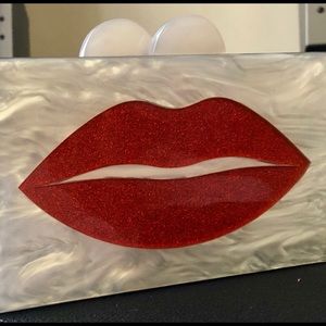 Lip print clutch